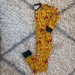 Little Sleepies Bamboo Pajamas, unisex size 16, Fire Truck puppies,new no tags